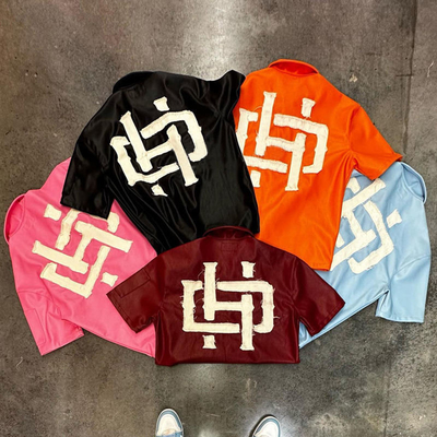 Custom Streetwear Hip Hop Heavyweight Distressed Applique Patch Zip Up False Pu Kulit Jaket T-Shirt untuk Pria